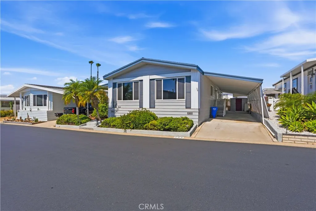 https://cdn.realtyfeed.com/cdn/127/306764236/301bce6cf9280045b60bae502322345c.webp