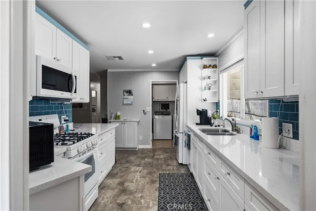 https://cdn.realtyfeed.com/cdn/127/306764236/80b450350dd45dff052073d047e3f4f3.webp
