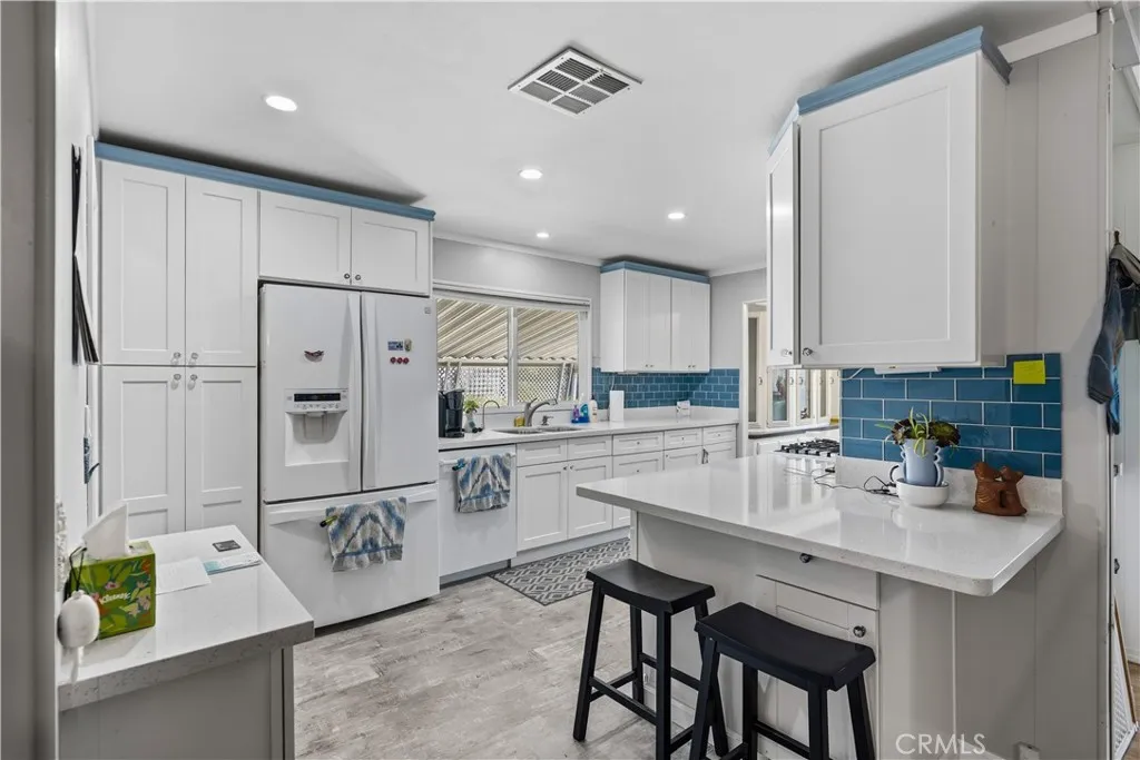 https://cdn.realtyfeed.com/cdn/127/306764236/dff9bdcd67b9a50f44d97b36d60dca46.webp