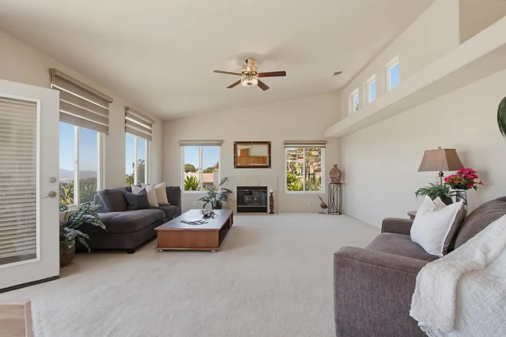 https://cdn.realtyfeed.com/cdn/127/306764239/0524d5054df81b846685a1fb74f6b018.webp