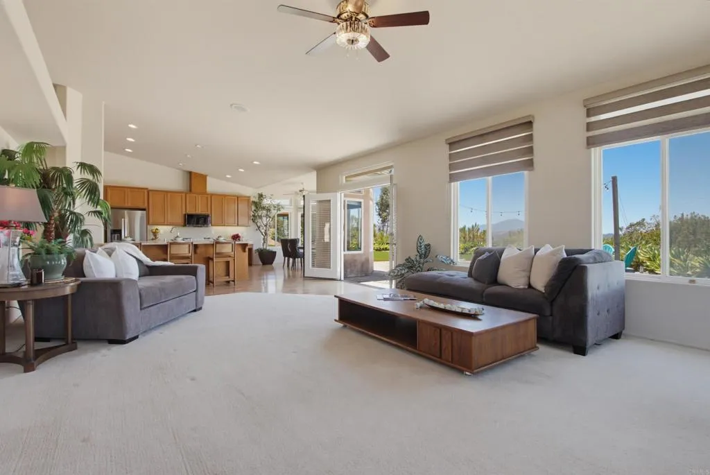 https://cdn.realtyfeed.com/cdn/127/306764239/3951beae8631a8c908217a070466691c.webp