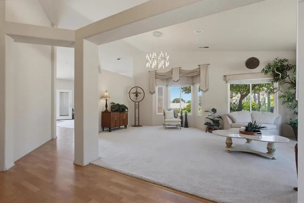 https://cdn.realtyfeed.com/cdn/127/306764239/96a2dd77419b0c2e894bb3c4e77f19e6.webp