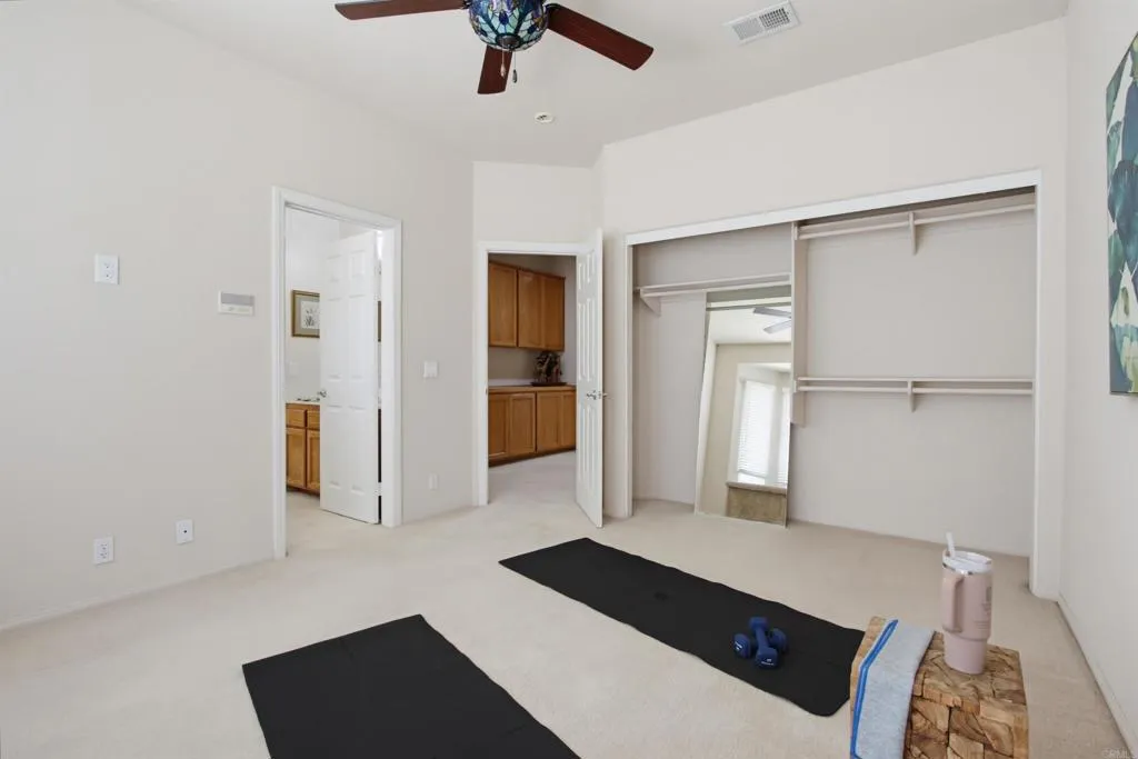 https://cdn.realtyfeed.com/cdn/127/306764239/db2f225e73bdb13103438aca1bf387b6.webp