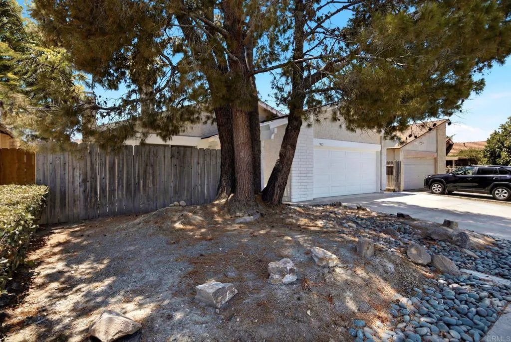 https://cdn.realtyfeed.com/cdn/127/306764261/1f3b3e0f05de38f2c530b9f13f1b9f15.webp