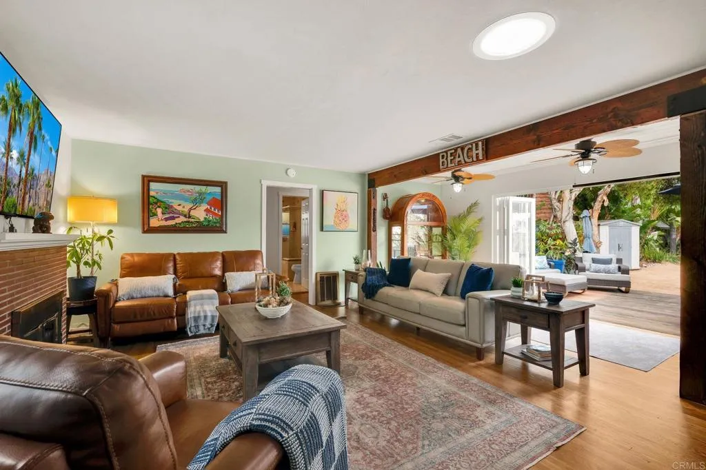 https://cdn.realtyfeed.com/cdn/127/306764268/1699e9a073cfc6b8c716c24cefc3b64a.webp