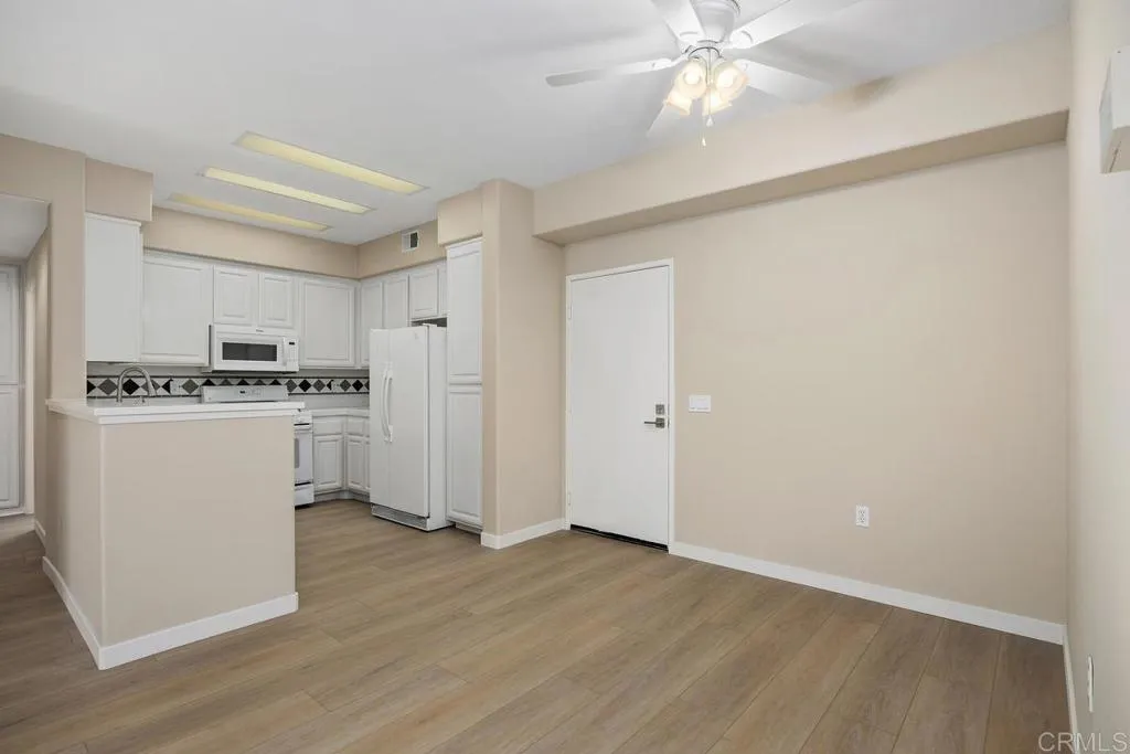 https://cdn.realtyfeed.com/cdn/127/306764275/279fc230f4c29151217fd8742f1f3cf5.webp