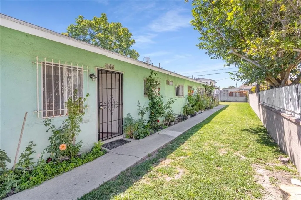 146 W 81st, Los Angeles, CA 90003 - Main photo, Los Angeles, CA