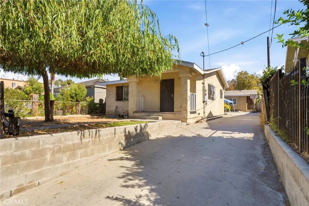 652 W 87th, Los Angeles, CA 90044 - Main photo, Los Angeles, CA