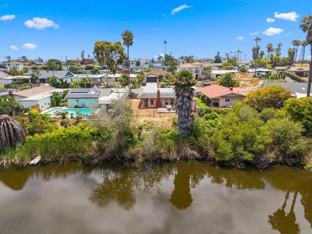 https://cdn.realtyfeed.com/cdn/127/306764331/24681eb2895373e46a68a2699f085087.webp