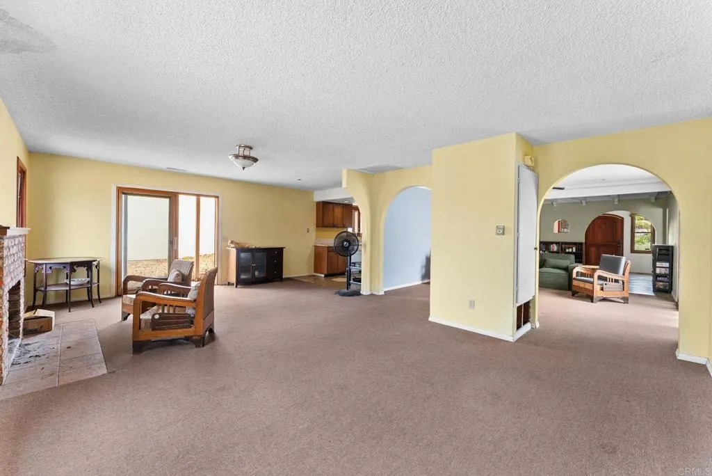 https://cdn.realtyfeed.com/cdn/127/306764331/98899f36e5bbc73e1887128ac26f7574.webp