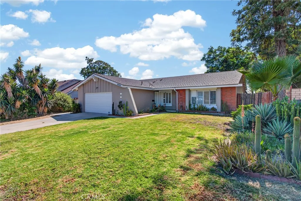 3395 Santa Cruz Drive, Riverside, CA 92507 - Photo 2 of 35, Riverside, CA