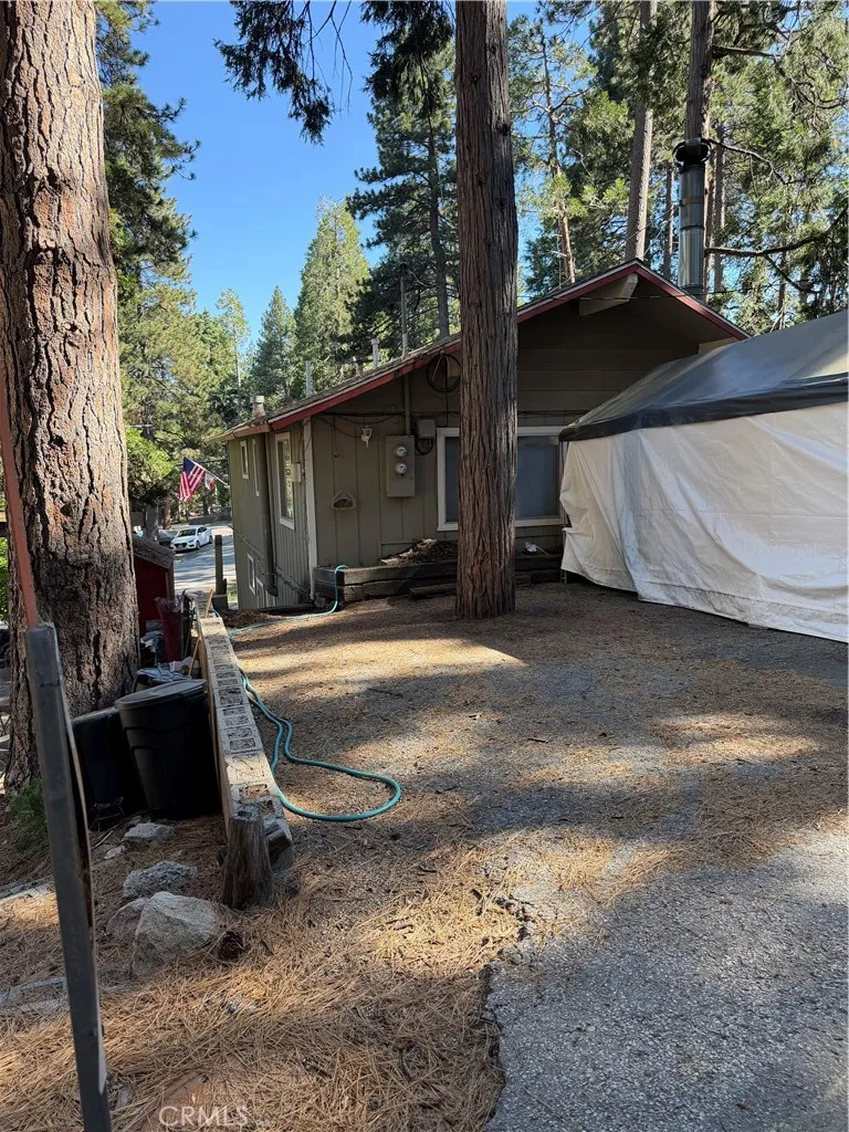 31861 Hollow Way, Running Springs, CA 92382 - Photo 3 of 4, Running Springs, CA