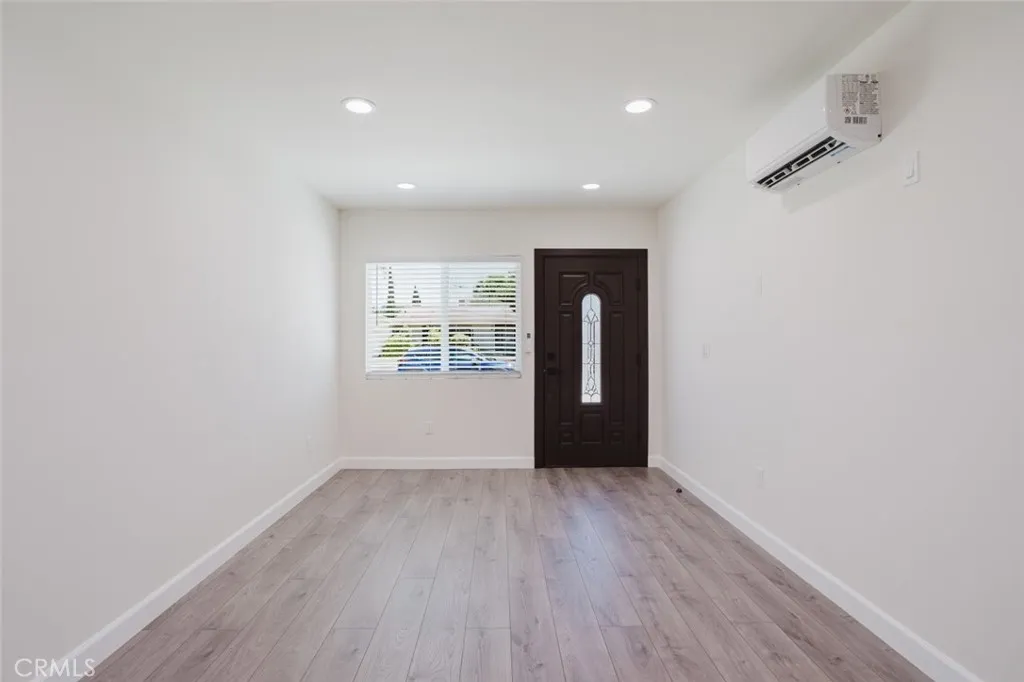 8503 Cranford Unit 1/2, Sun Valley, CA 91352 - Photo 4 of 13, Sun Valley, CA