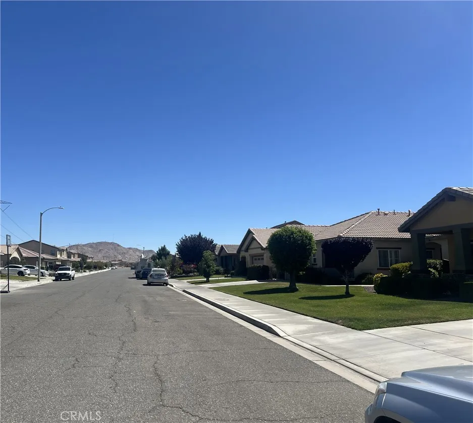16247 Hamilton Court, Victorville, CA 92394 - Photo 2 of 8, Victorville, CA