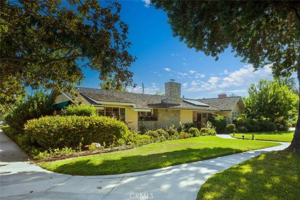 5420 E El Jardin Street, Long Beach, CA 90815 - Main photo, Long Beach, CA