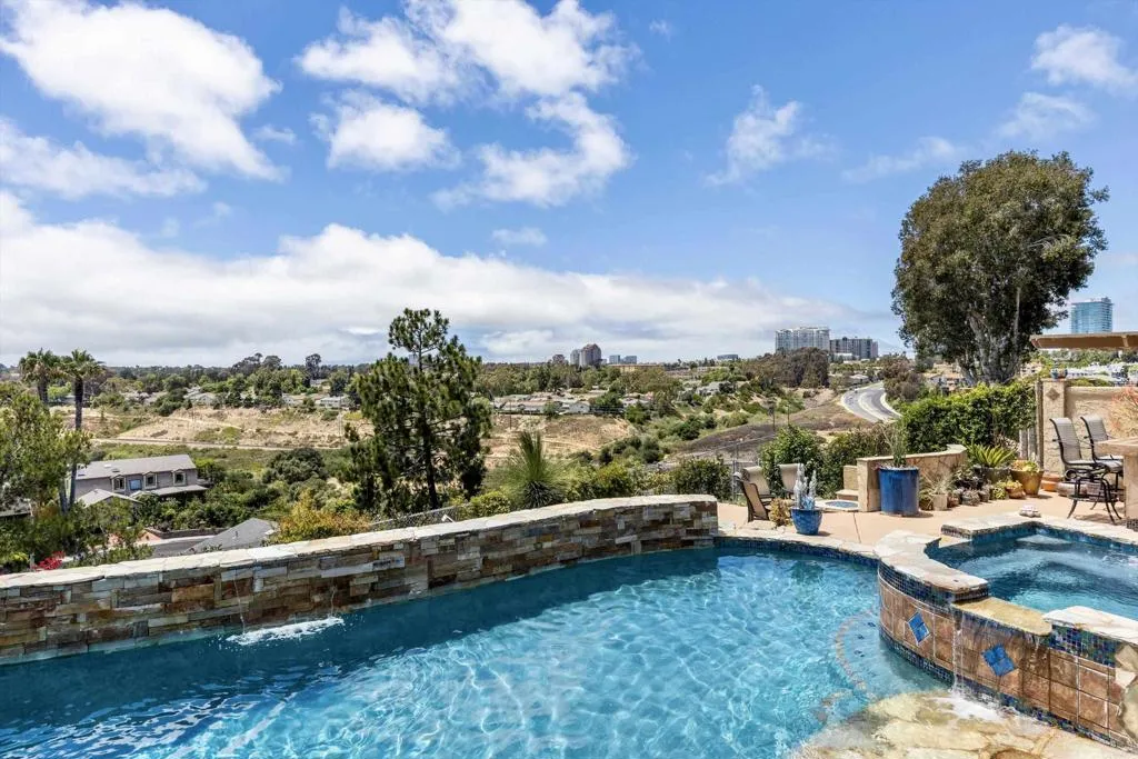https://cdn.realtyfeed.com/cdn/127/306764423/3b5ccfba44d5ca36477d1e8acf5e9c14.webp