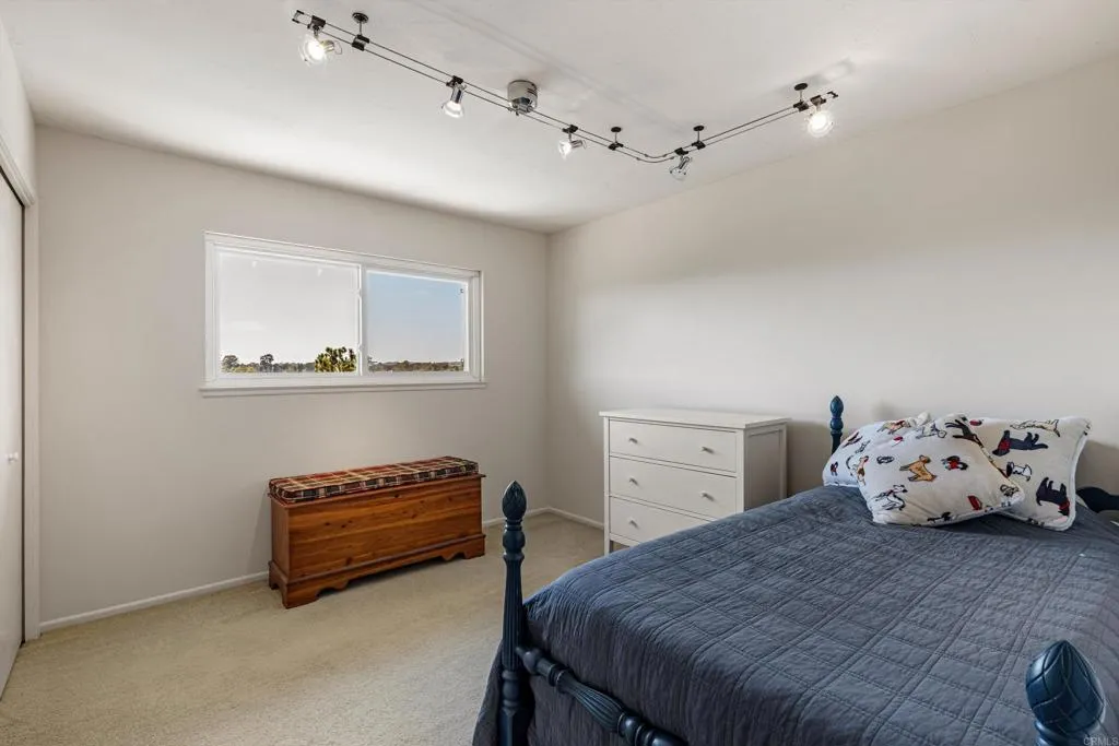 https://cdn.realtyfeed.com/cdn/127/306764423/4022bccc1c7e71a8fd2397e713775498.webp