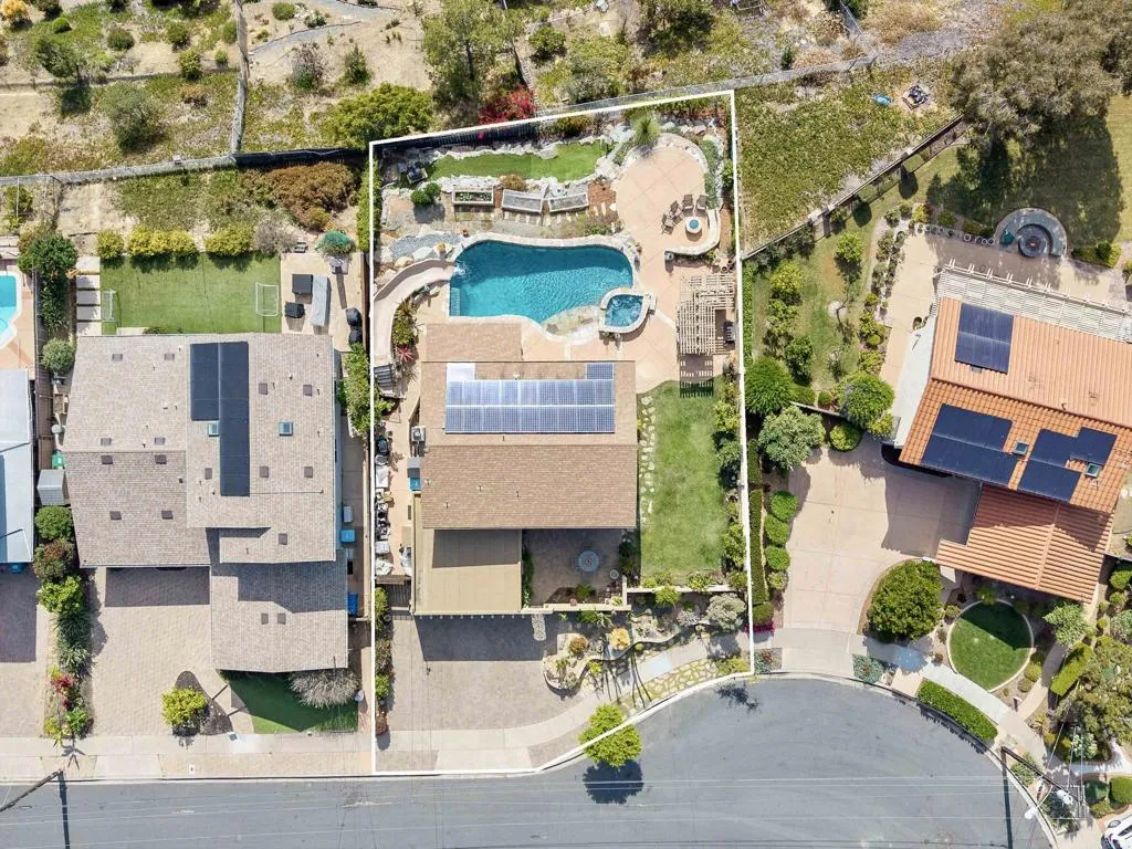 https://cdn.realtyfeed.com/cdn/127/306764423/5caa8974f229156e311d896dae970386.webp
