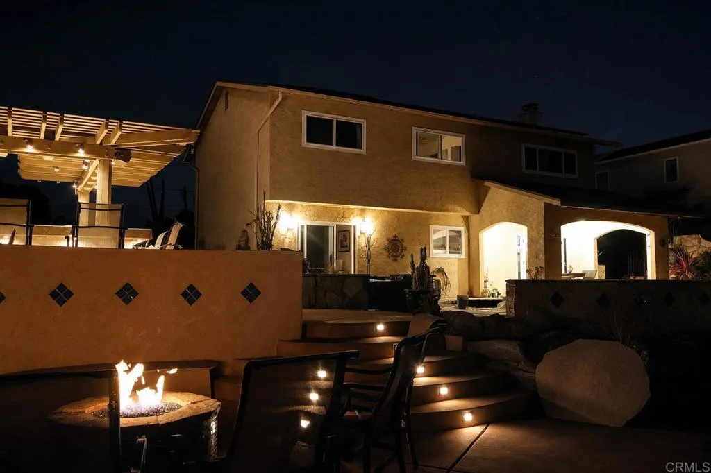 https://cdn.realtyfeed.com/cdn/127/306764423/abc08bcbbe4bbe7a232976cc51f72dd1.webp