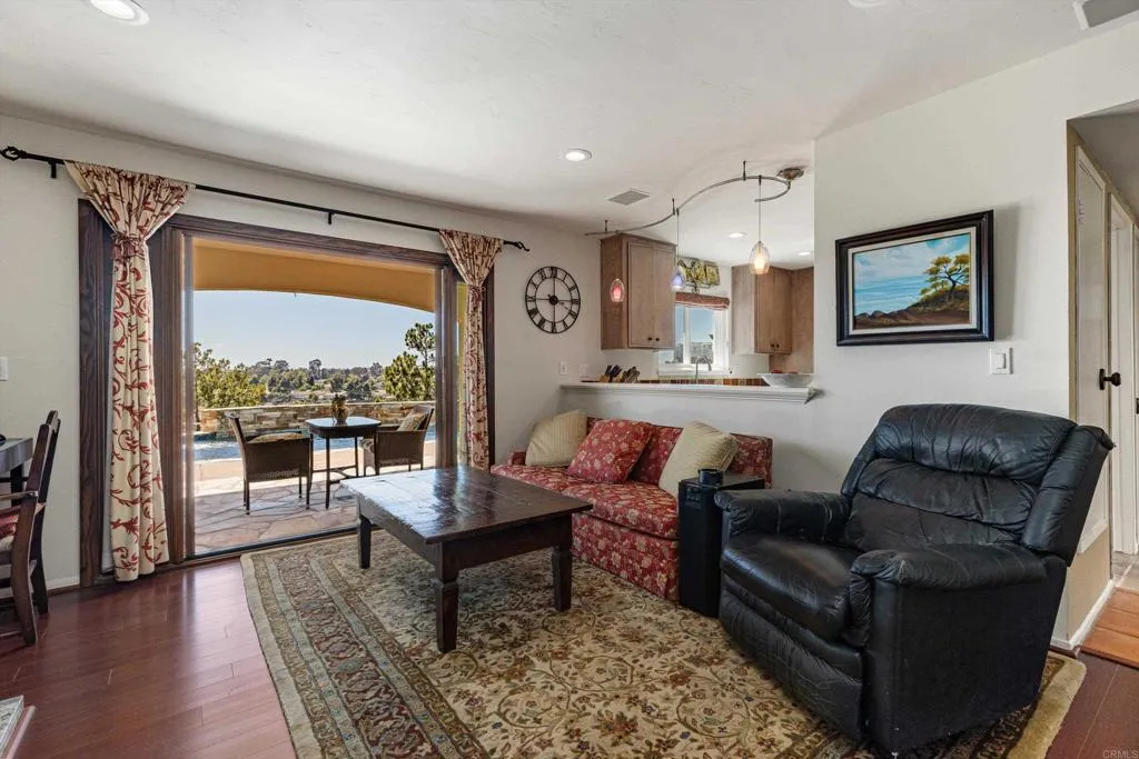 https://cdn.realtyfeed.com/cdn/127/306764423/e48318b35e5f9ae4696f98631a4320eb.webp