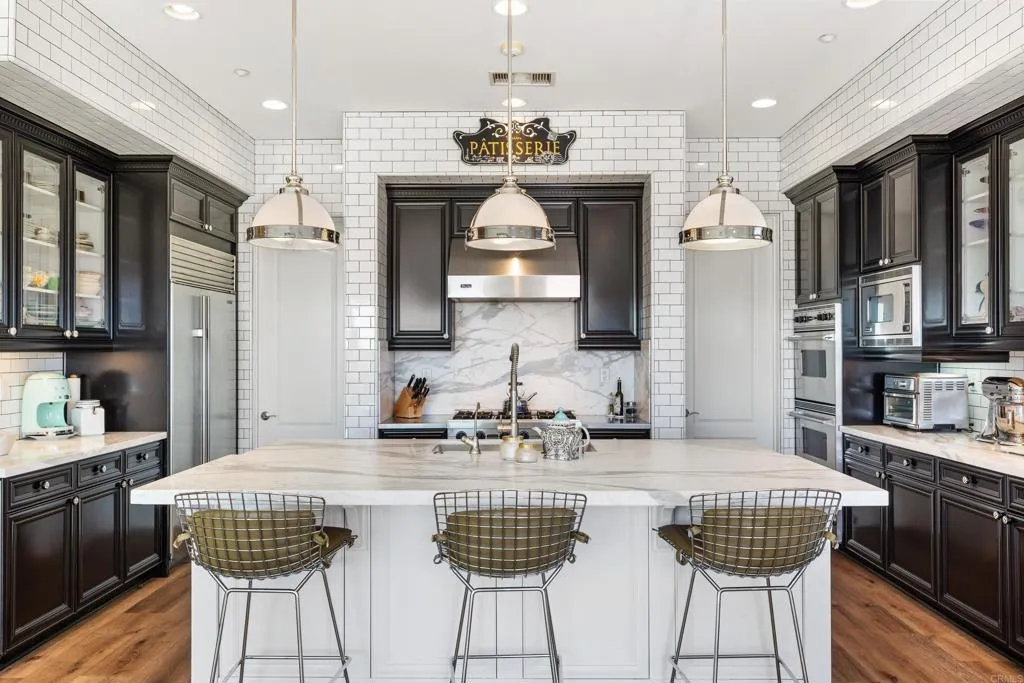 https://cdn.realtyfeed.com/cdn/127/306764434/05094e61c34a4b8820cc16292de48095.webp