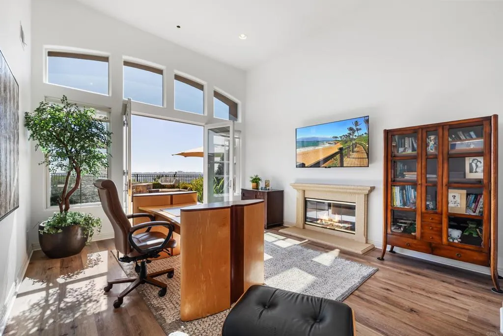 https://cdn.realtyfeed.com/cdn/127/306764434/703a678bab32e188f8f018563f571f3e.webp
