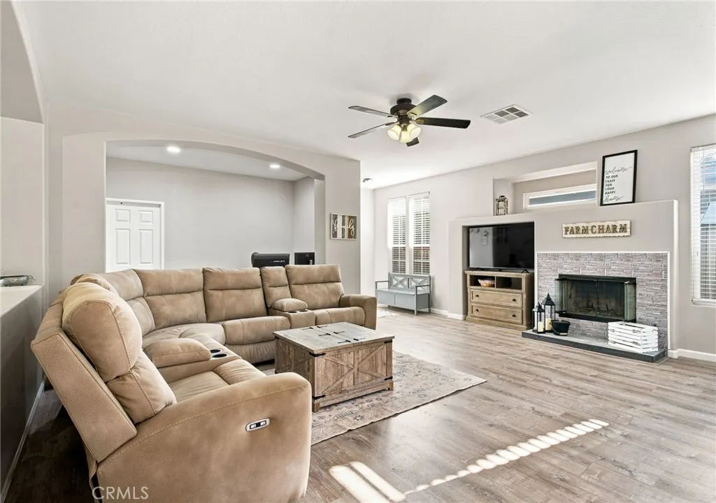30108 Hardrock, Menifee, CA 92585 - Photo 3 of 26, Menifee, CA