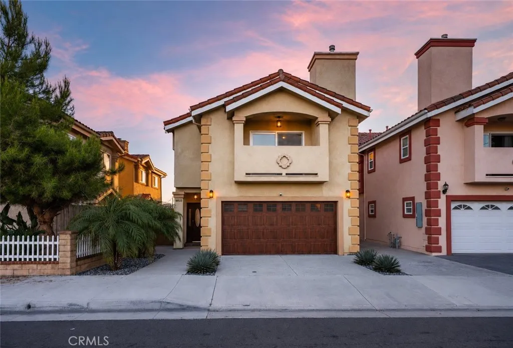 16025 Grevillea Avenue, Lawndale, CA 90260 - Main photo, Lawndale, CA
