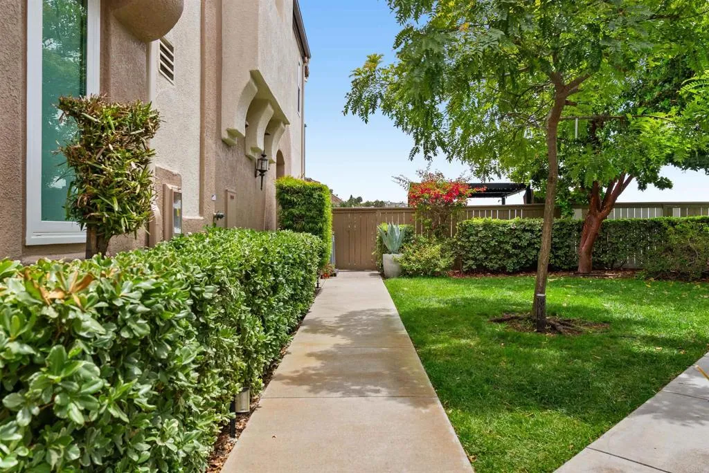 https://cdn.realtyfeed.com/cdn/127/306764502/39f580e5aad767d43482f4a8fdef7a7e.webp