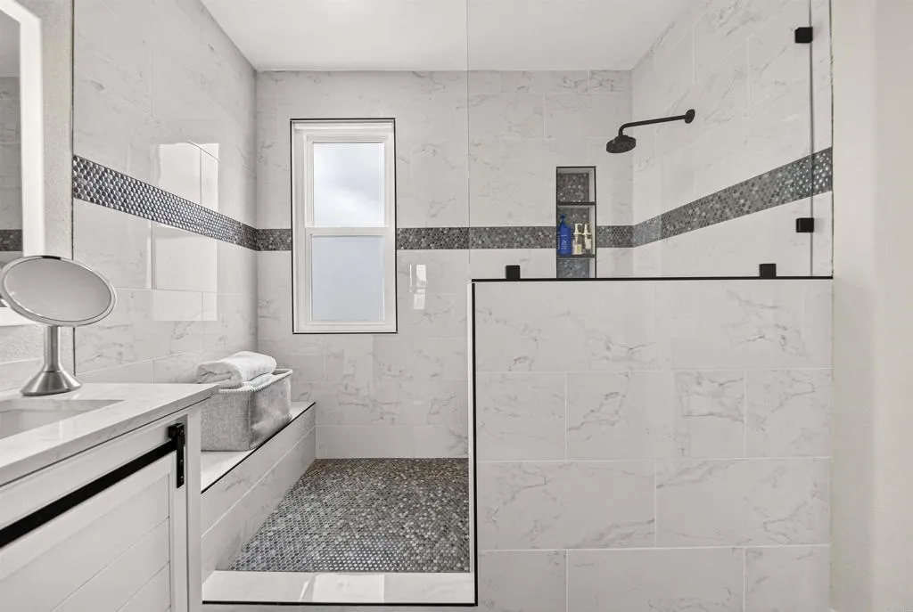https://cdn.realtyfeed.com/cdn/127/306764502/8b486505cf675cdbfcc4ceb148ea4c71.webp