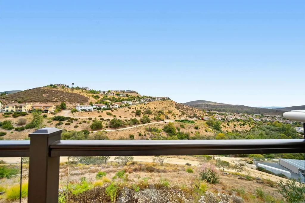https://cdn.realtyfeed.com/cdn/127/306764502/92e156d7e794169037108557db96fb09.webp