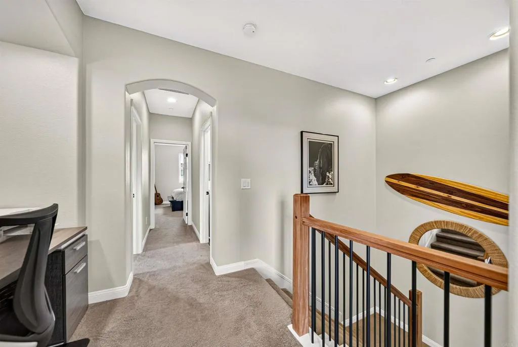 https://cdn.realtyfeed.com/cdn/127/306764502/9637b971423490a3d9adade3f49a78d3.webp