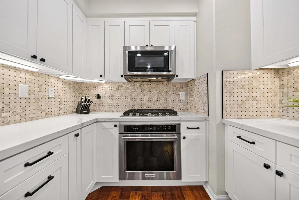 https://cdn.realtyfeed.com/cdn/127/306764502/bd03589eeeb76be87a0027bbcc5d9db0.webp
