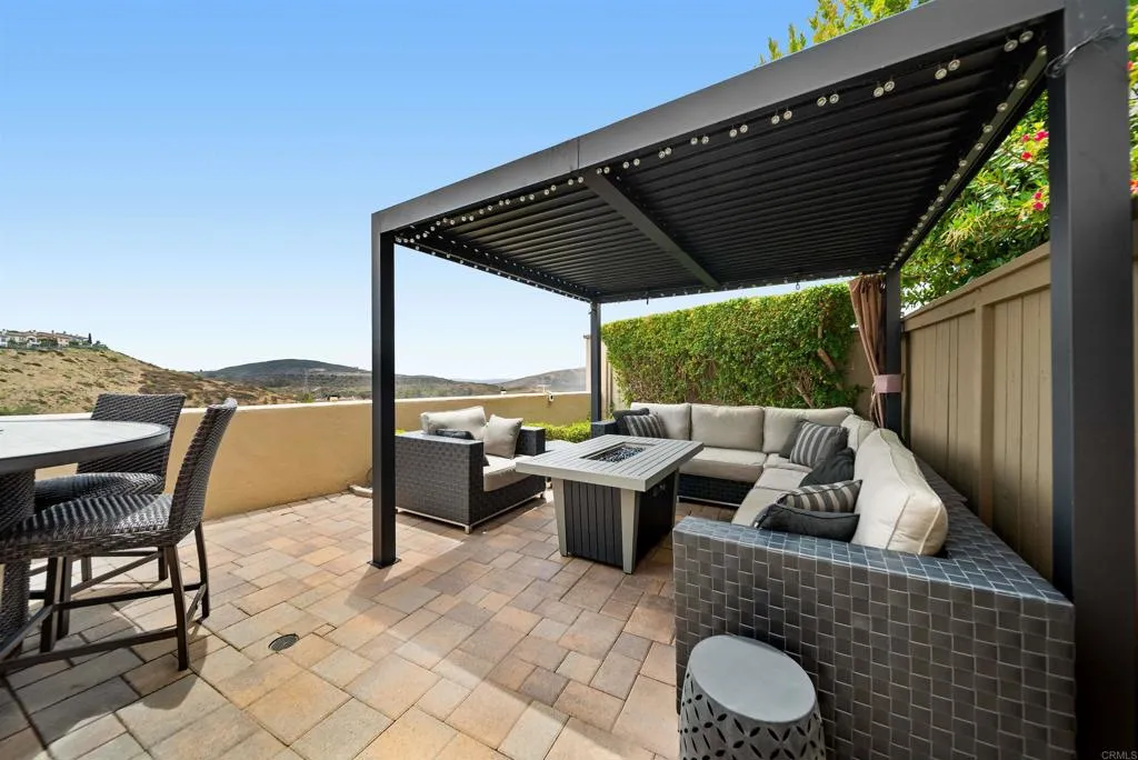 https://cdn.realtyfeed.com/cdn/127/306764502/e330451ab18ae4e5c07bb79f81ff8f0a.webp
