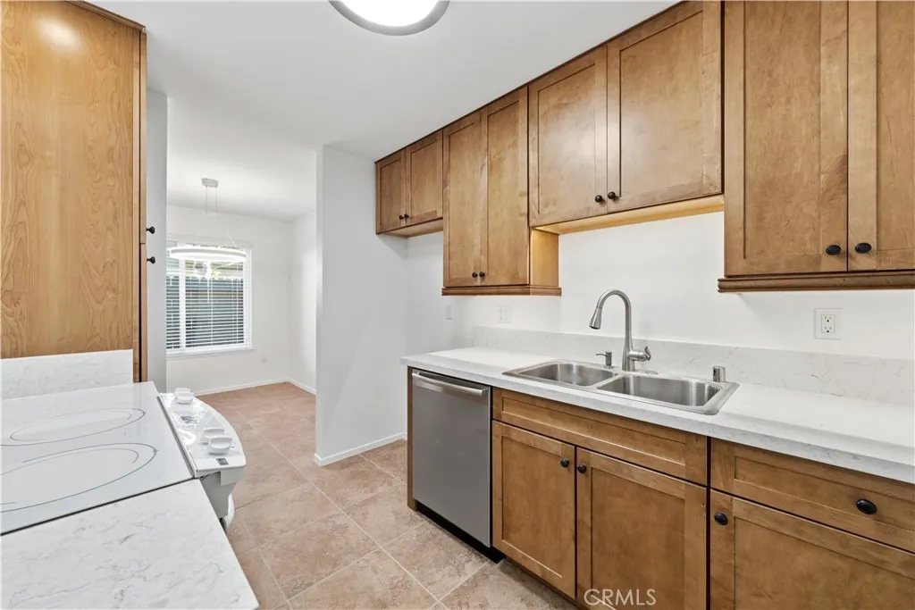 1651 Iowa Street Unit C, Costa Mesa, CA 92626 - Photo 5 of 26, Costa Mesa, CA