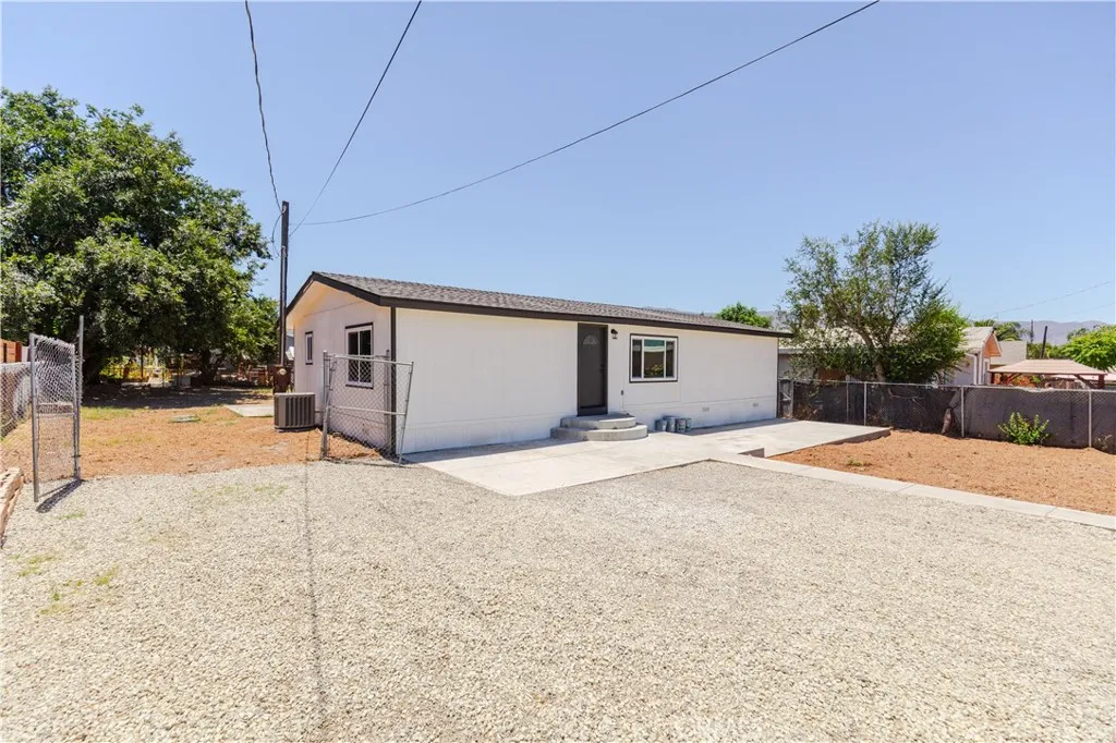 21225 Victorian, Wildomar, CA 92595 - Main photo, Wildomar, CA