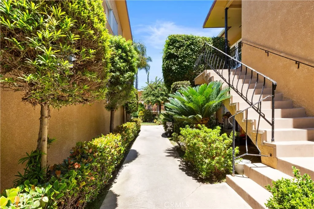2075 E Appleton Street Unit 17, Long Beach, CA 90803 - Photo 4 of 19, Long Beach, CA