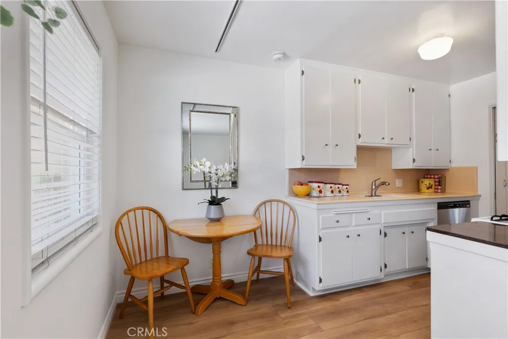 2075 E Appleton Street Unit 17, Long Beach, CA 90803 - Main photo, Long Beach, CA