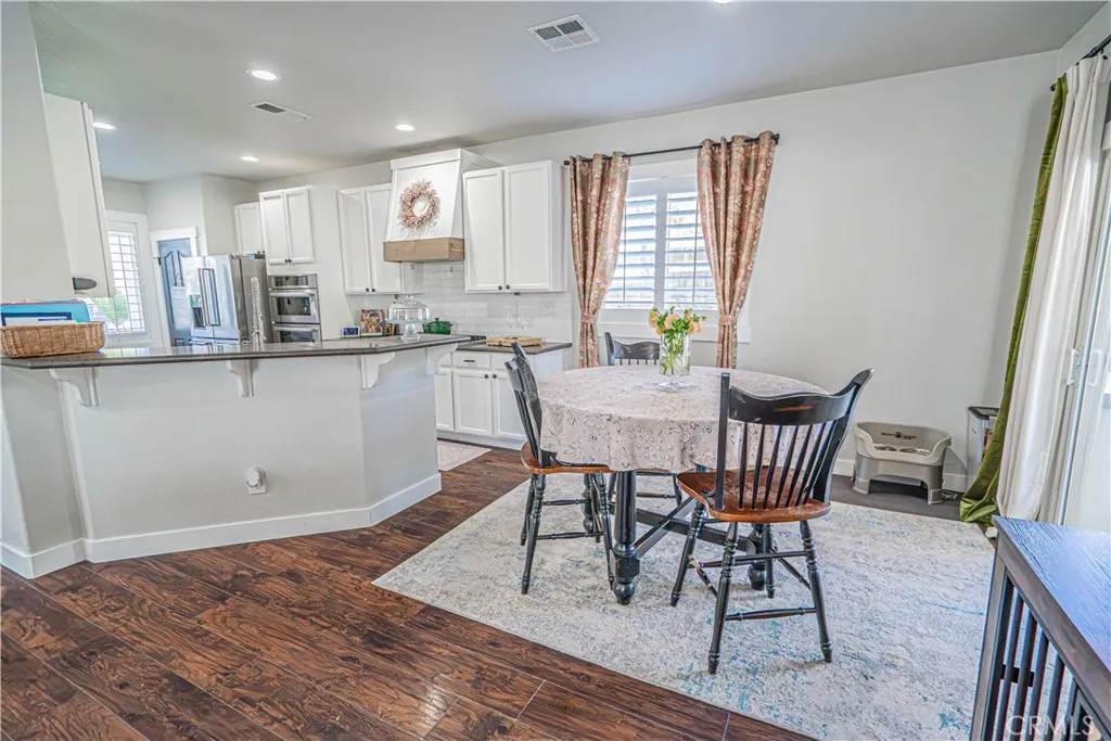 28235 Springvale Lane, Castaic, CA 91384 - Photo 5 of 51, Castaic, CA