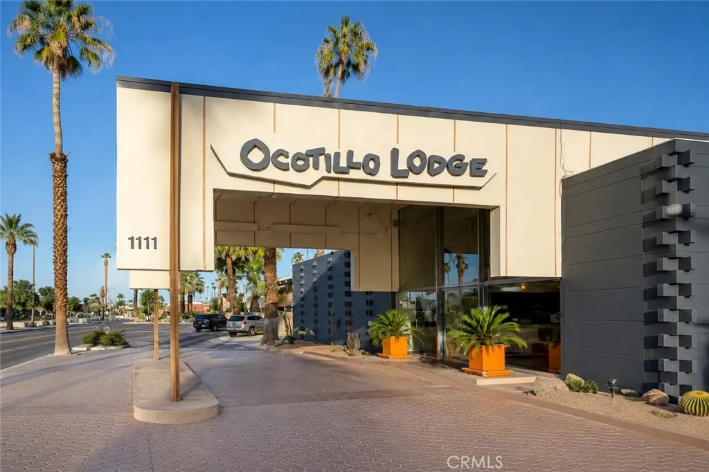 1111 E Palm Canyon Unit 219, Palm Springs, CA 92264 - Main photo, Palm Springs, CA