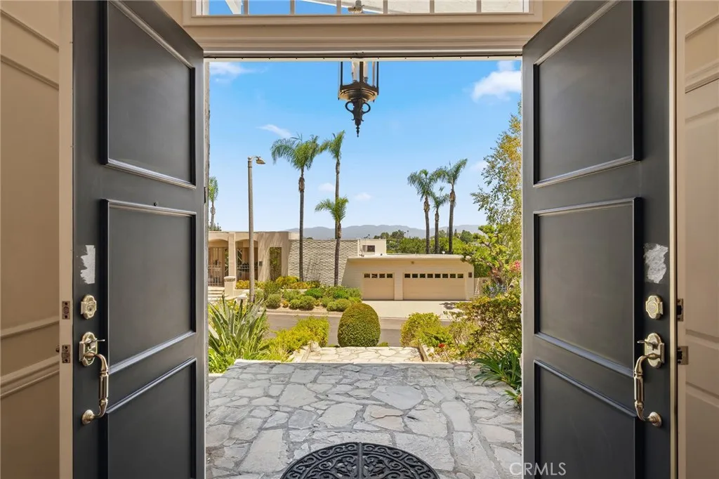 17248 Quesan, Encino, CA 91316 - Photo 5 of 36, Encino, CA