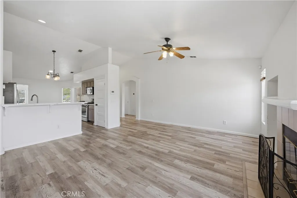 31565 Hamburg Circle, Winchester, CA 92596 - Photo 4 of 40, Winchester, CA