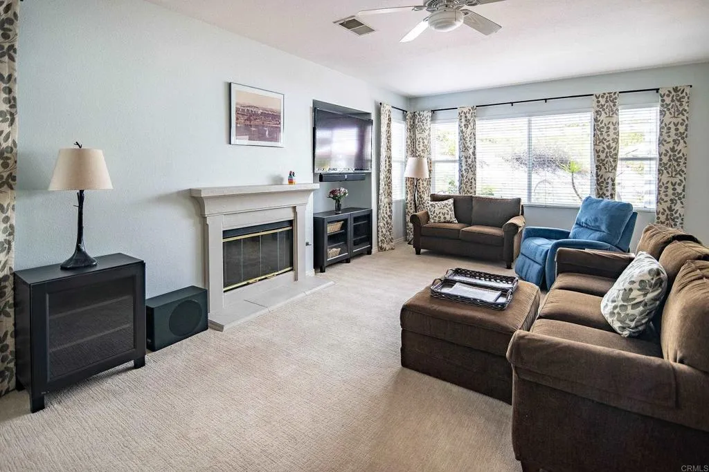 https://cdn.realtyfeed.com/cdn/127/306764573/a92eff57ab06eeabc0788daffb3f3ff3.webp