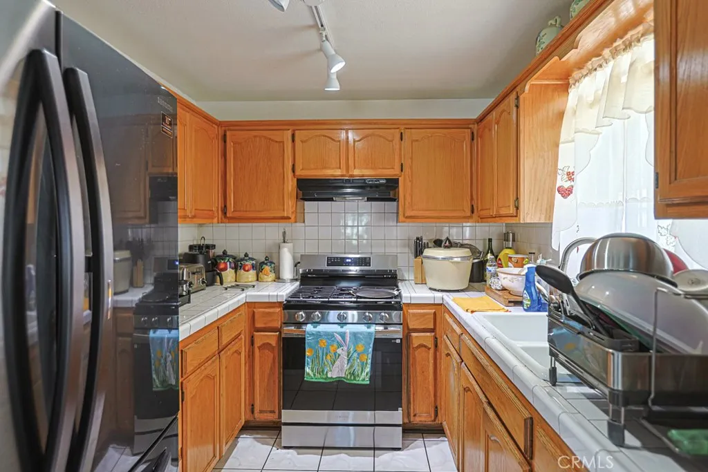 9307 Bandera, Los Angeles, CA 90002 - Photo 2 of 35, Los Angeles, CA