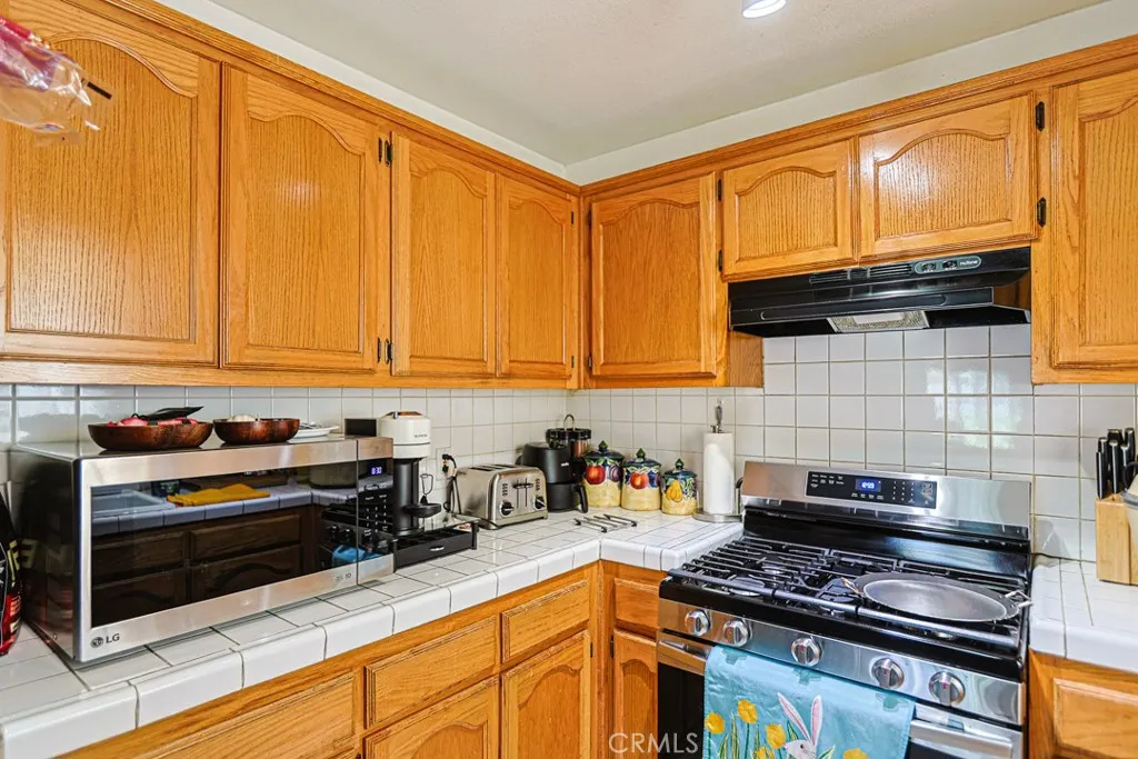 9307 Bandera, Los Angeles, CA 90002 - Photo 4 of 35, Los Angeles, CA