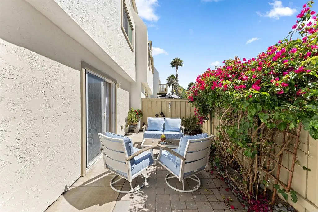 https://cdn.realtyfeed.com/cdn/127/306764594/7f9a48aec4782c834c655e87982c93f6.webp