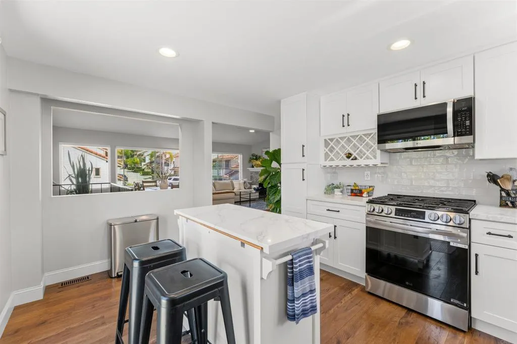 https://cdn.realtyfeed.com/cdn/127/306764594/d1f4a02e928360a5c3c2833cee1b8e37.webp