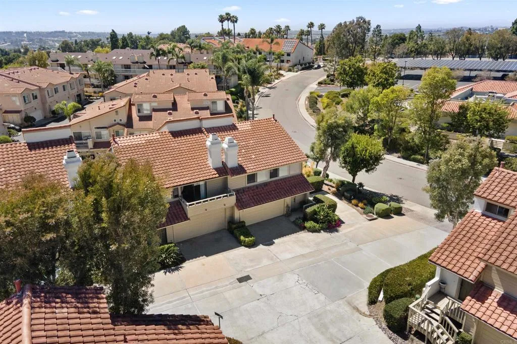 https://cdn.realtyfeed.com/cdn/127/306764594/d6e09fce55b9541f9ef0d55263aa5106.webp