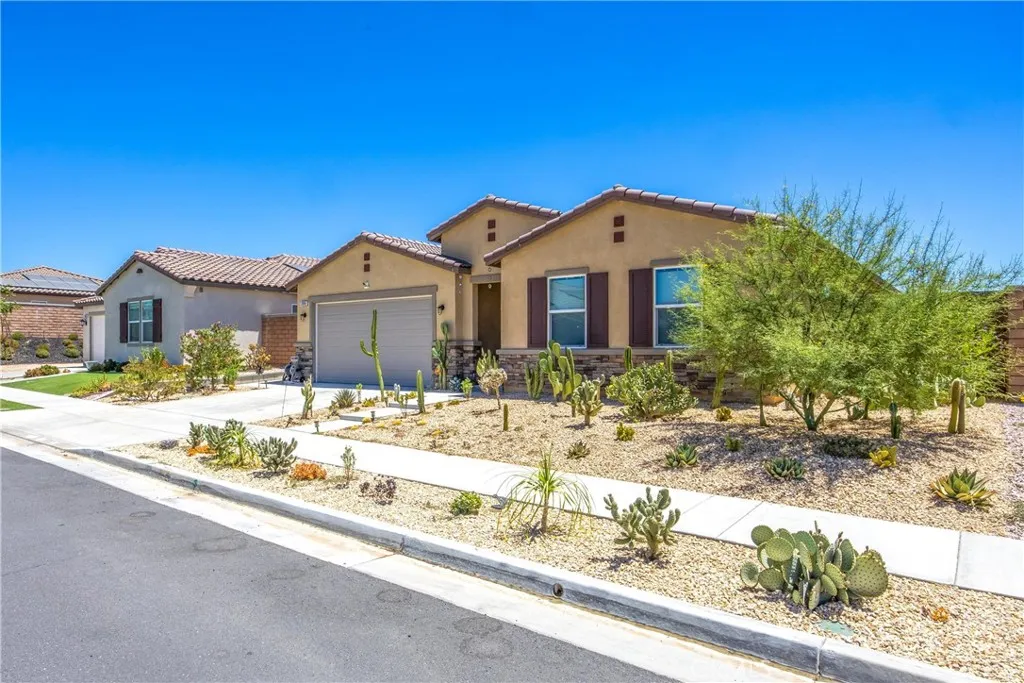 25854 Buckeye Meadow Lane, Homeland, CA 92548 - Photo 4 of 9, Homeland, CA