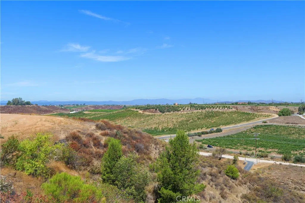 34881 Los Nogales, Temecula, CA 92592 - Photo 5 of 47, Temecula, CA